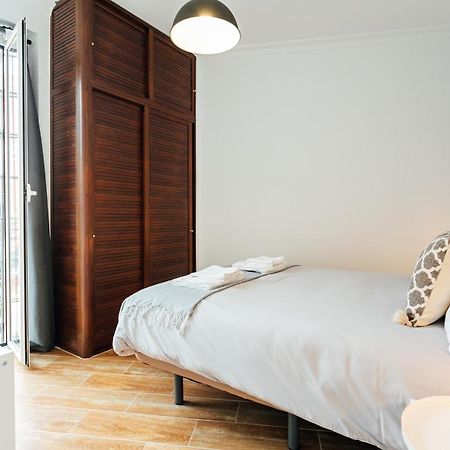 Alohamundi Peral Apartment Seville Luaran gambar