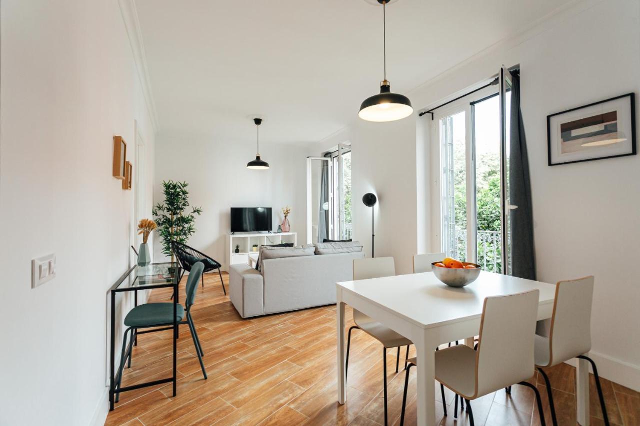 Alohamundi Peral Apartment Seville Luaran gambar