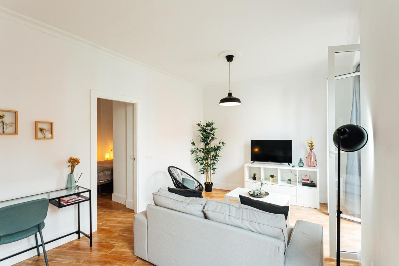 Alohamundi Peral Apartment Seville Luaran gambar